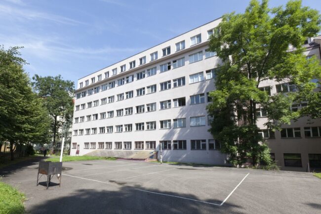 Sinkuleho kolej, dvorek